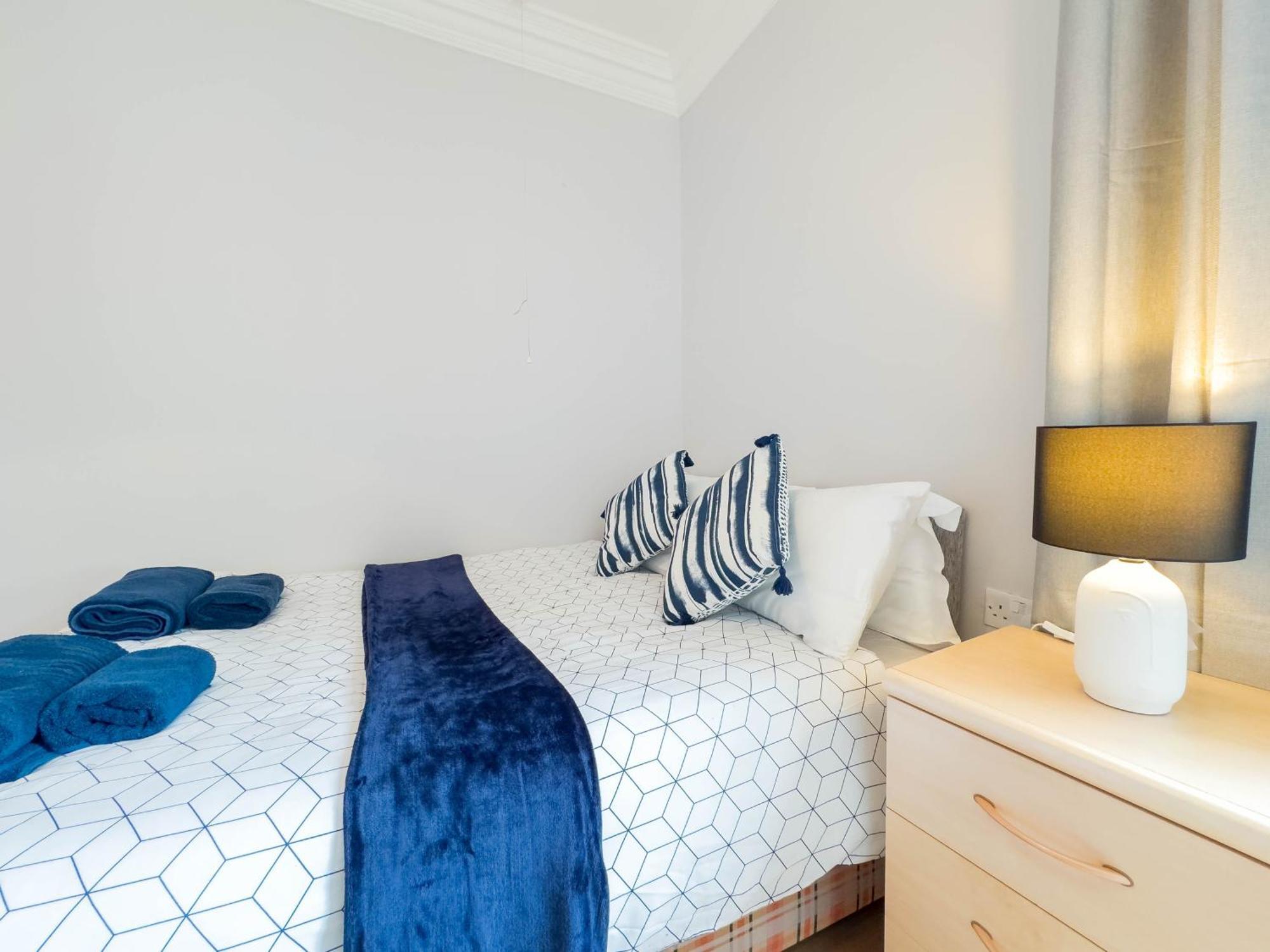 2 Bedroom Apartment Σάουθεντ-ον-Ση Εξωτερικό φωτογραφία