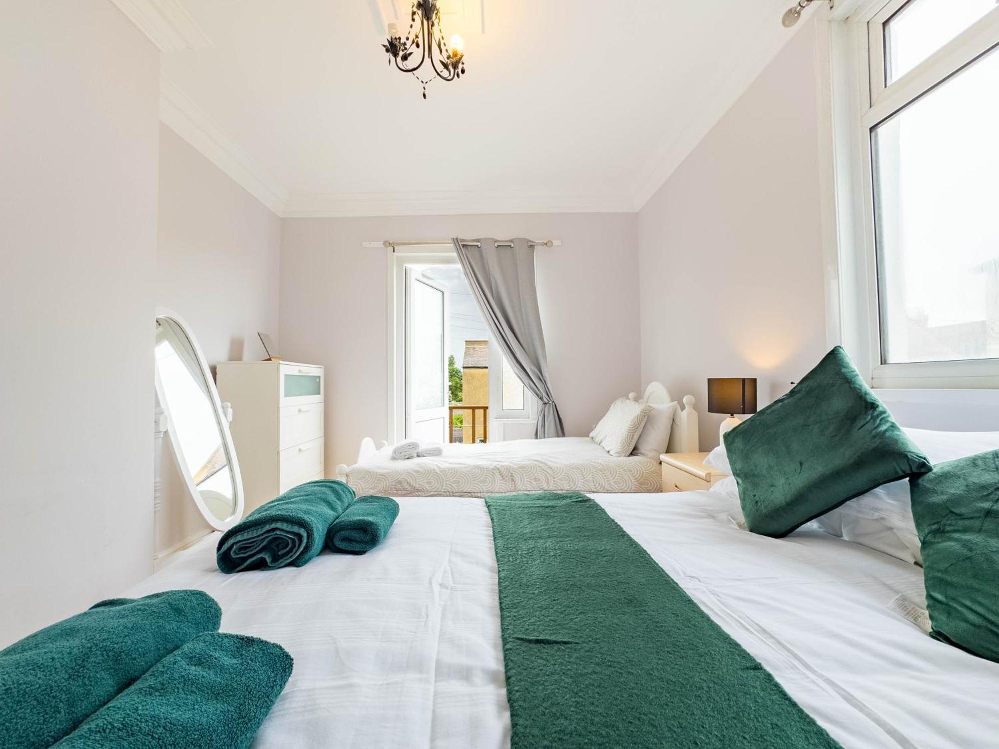 2 Bedroom Apartment Σάουθεντ-ον-Ση Εξωτερικό φωτογραφία