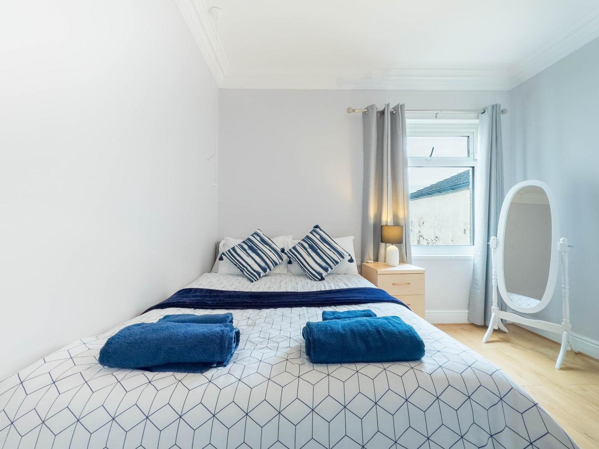 2 Bedroom Apartment Σάουθεντ-ον-Ση Εξωτερικό φωτογραφία