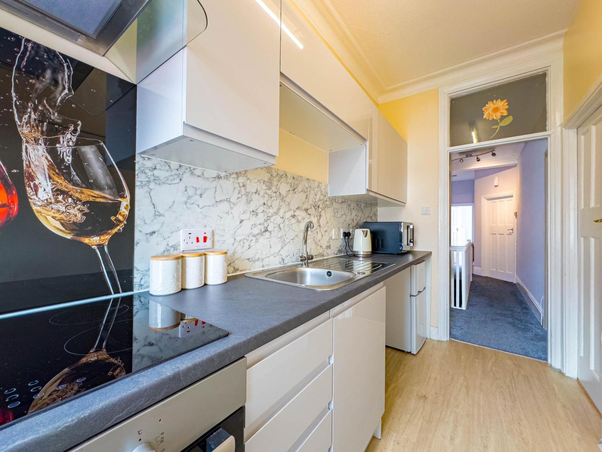 2 Bedroom Apartment Σάουθεντ-ον-Ση Εξωτερικό φωτογραφία